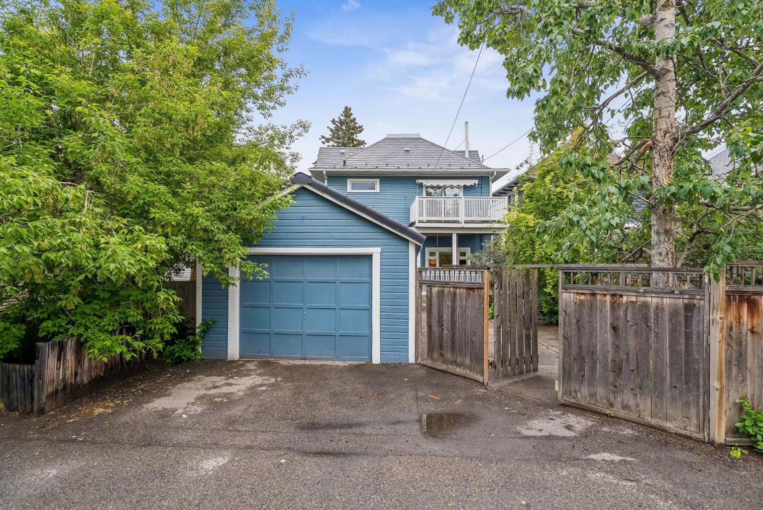 3217 Elbow Drive SW