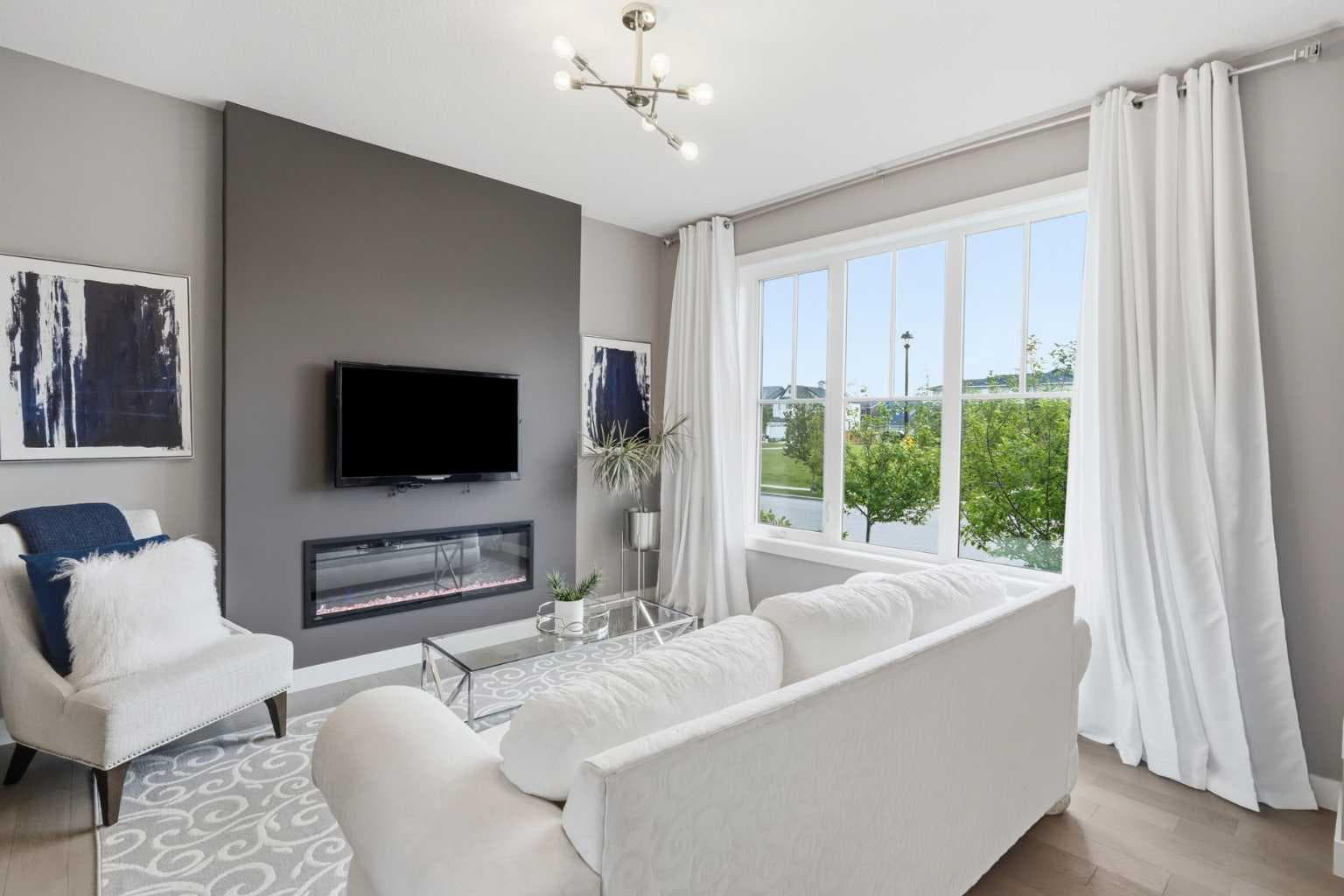 332 Lawthorn Way SE
