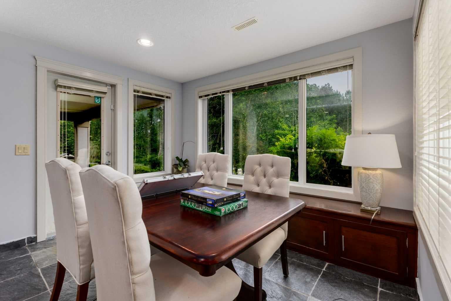 77 Royal Highland Road NW