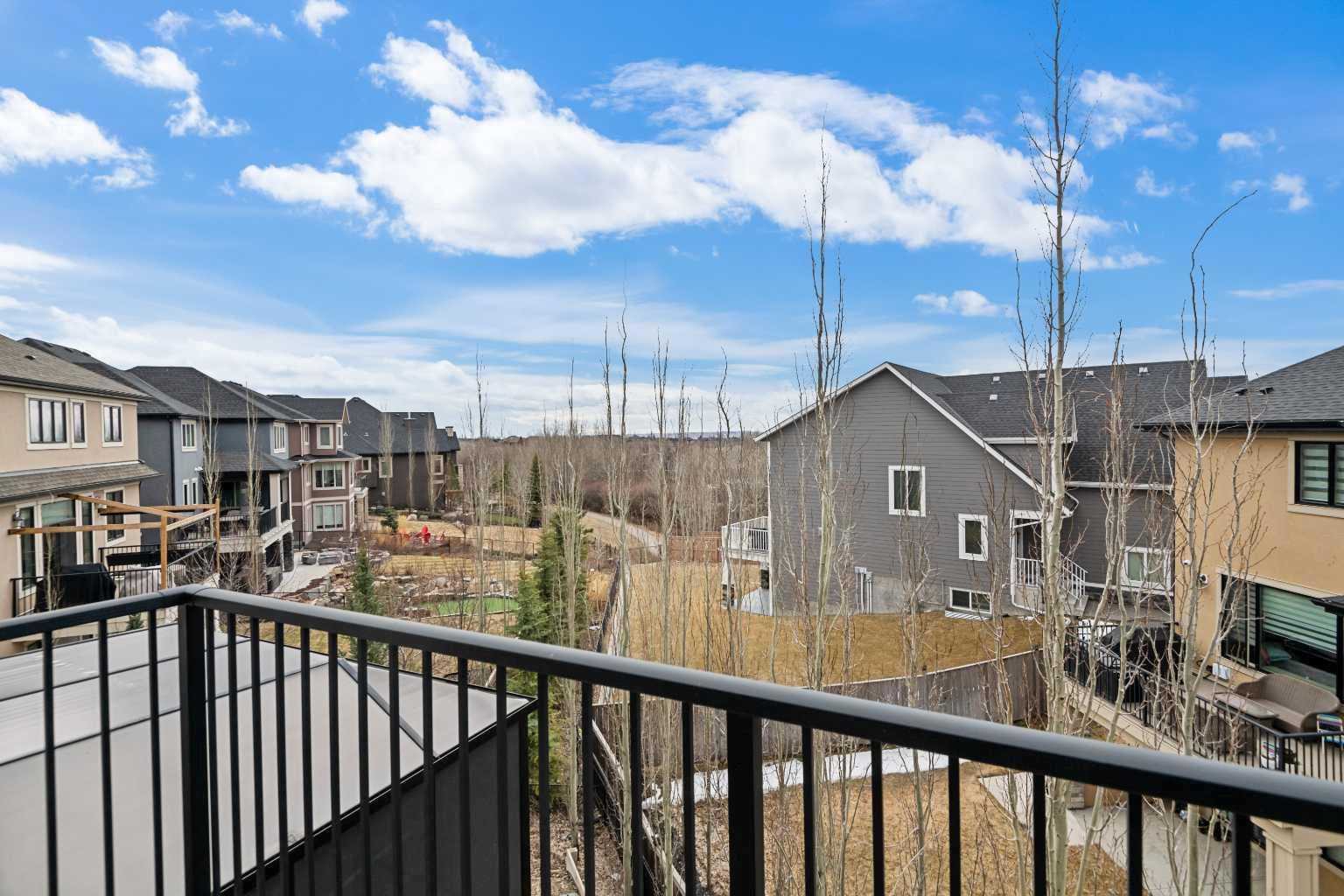 45 Rockcliff Heights NW