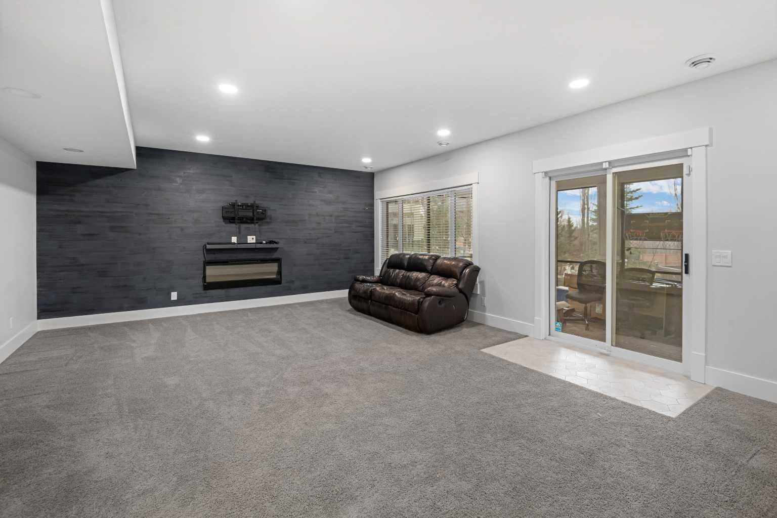 45 Rockcliff Heights NW