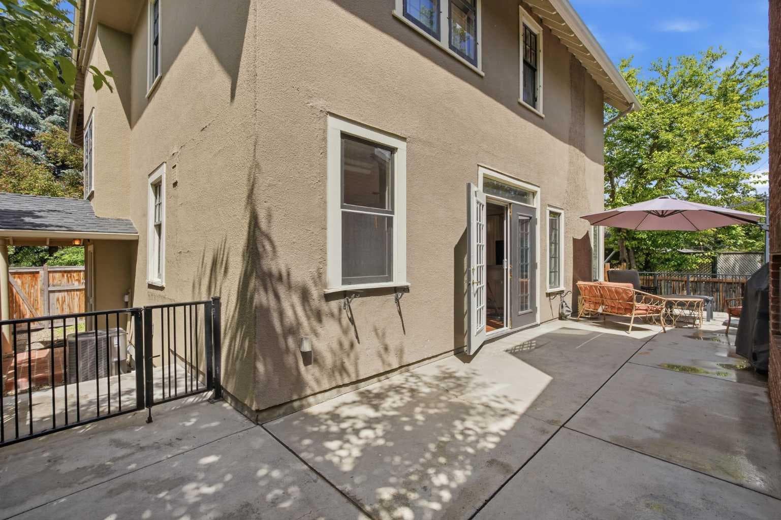 615 Crescent Boulevard SW