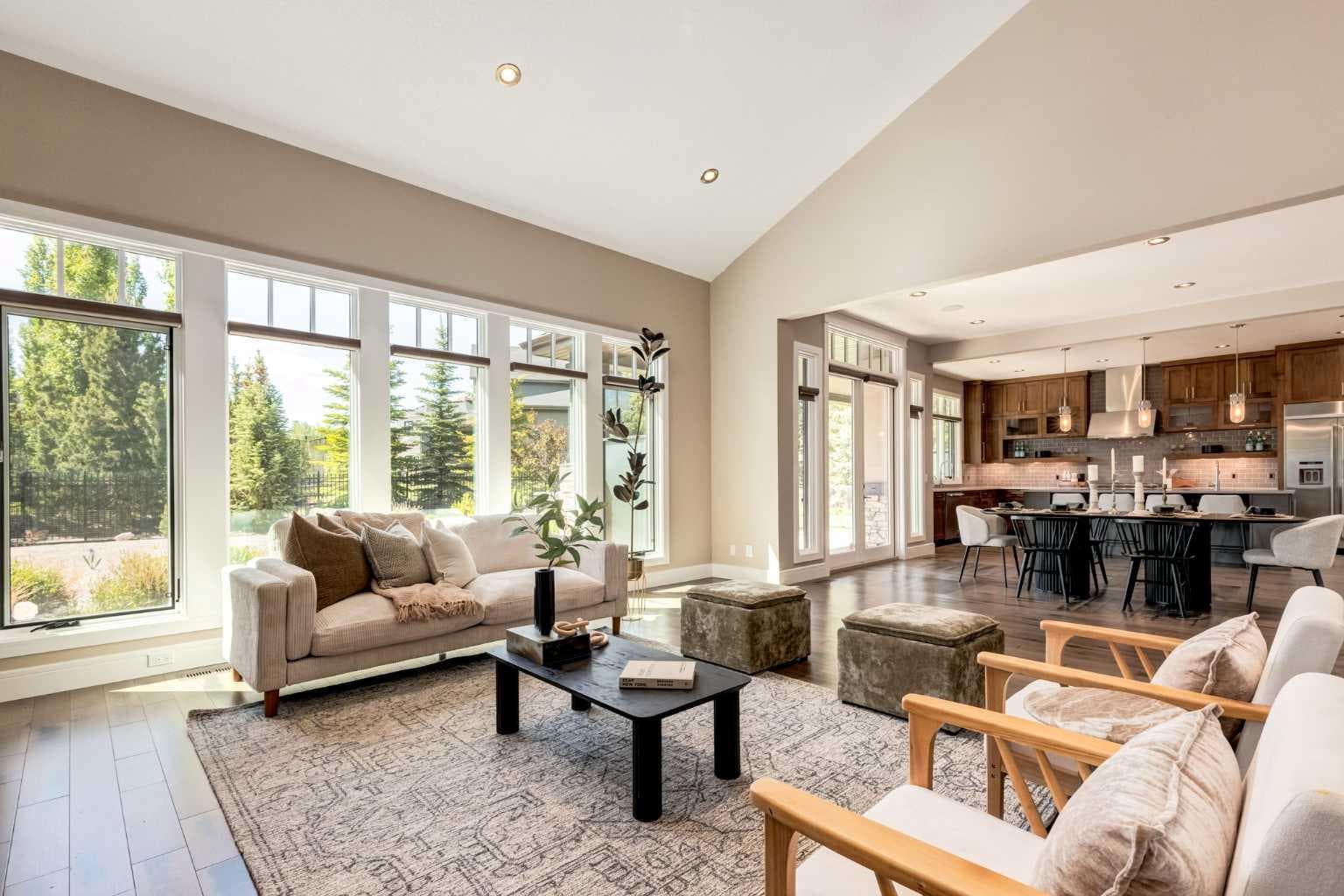305 Spyglass Way 