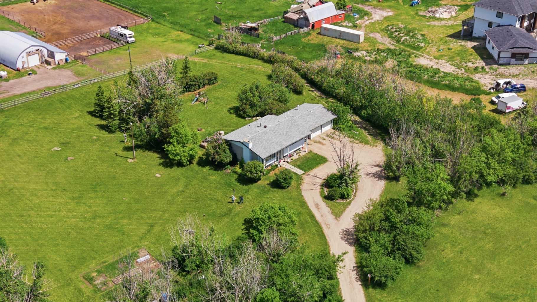 283080 Township Road 254  