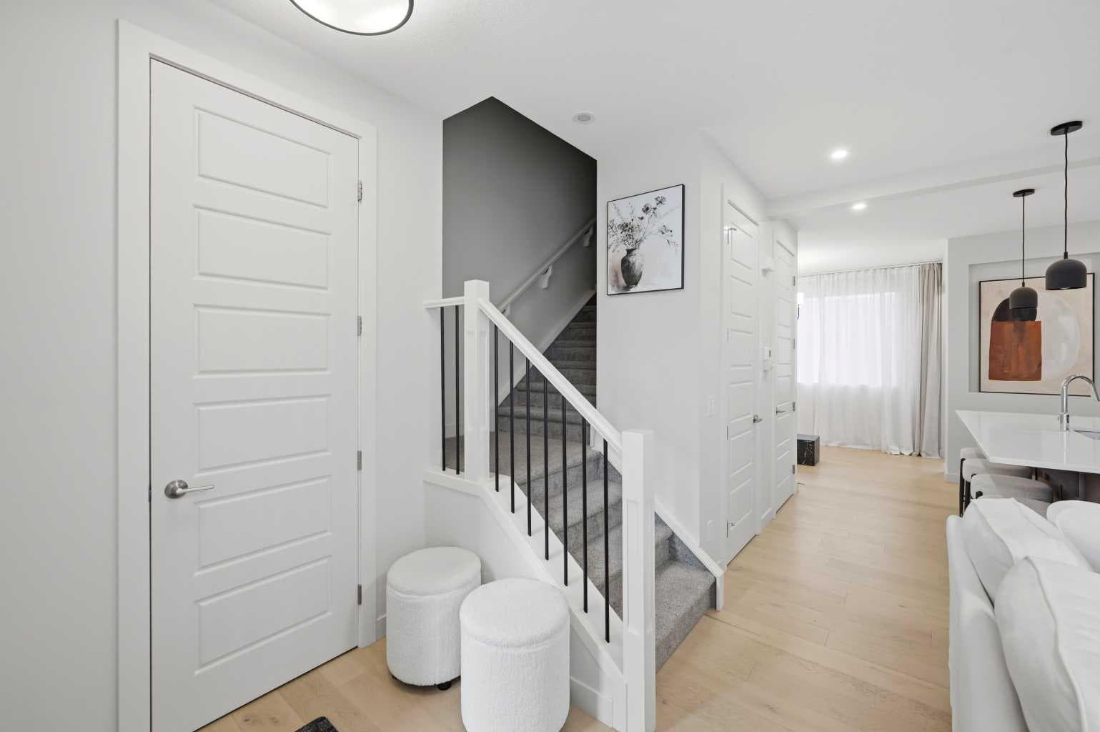 7 Lambeau Lane SE