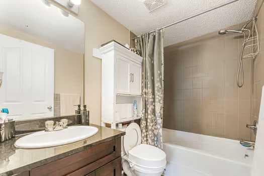 215, 355 Taralake Way NE
