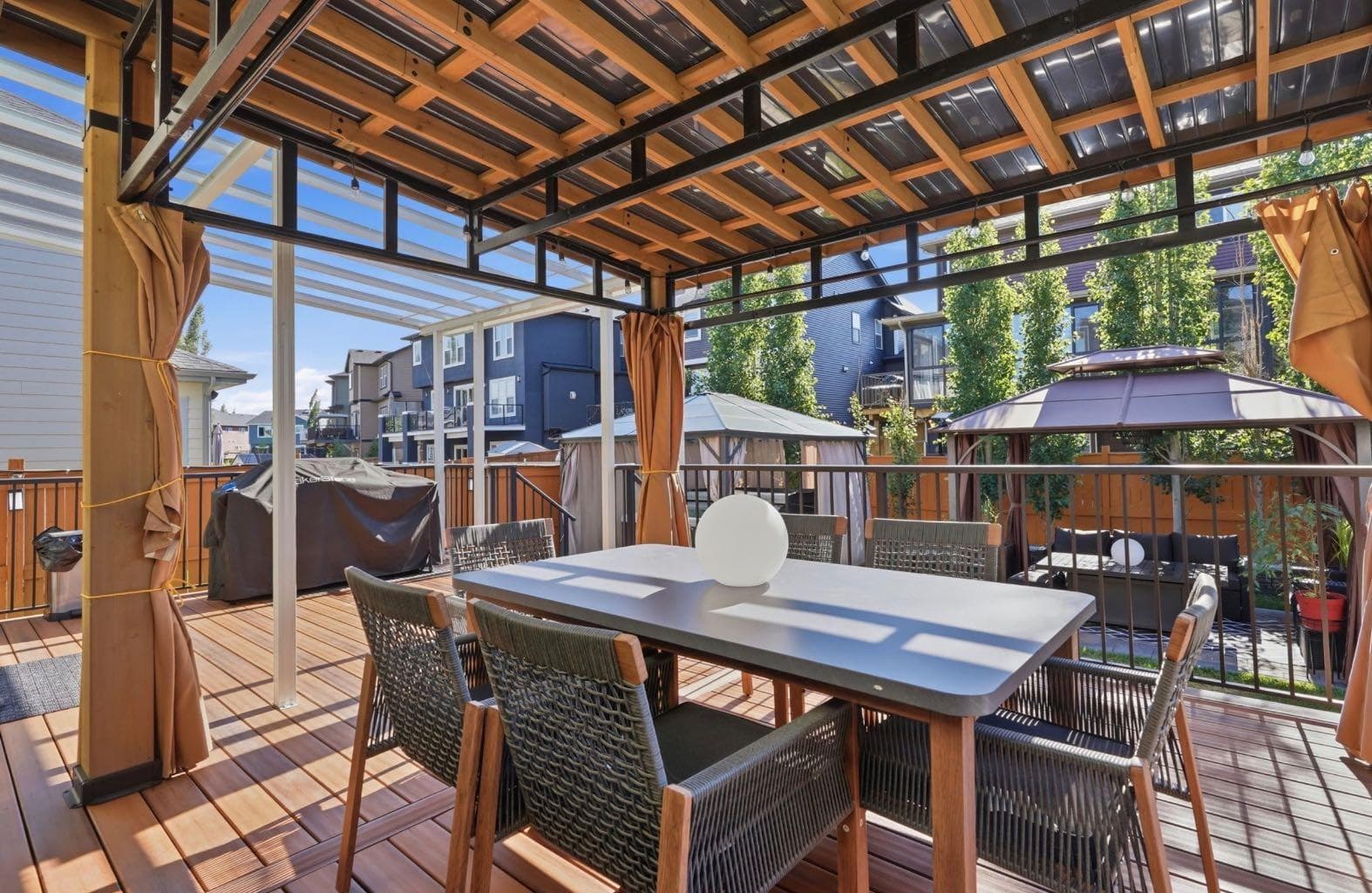 673 Marina Drive 