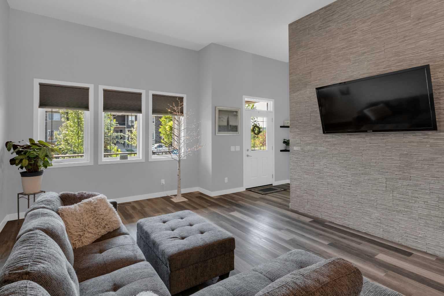 317 Sundown Road S