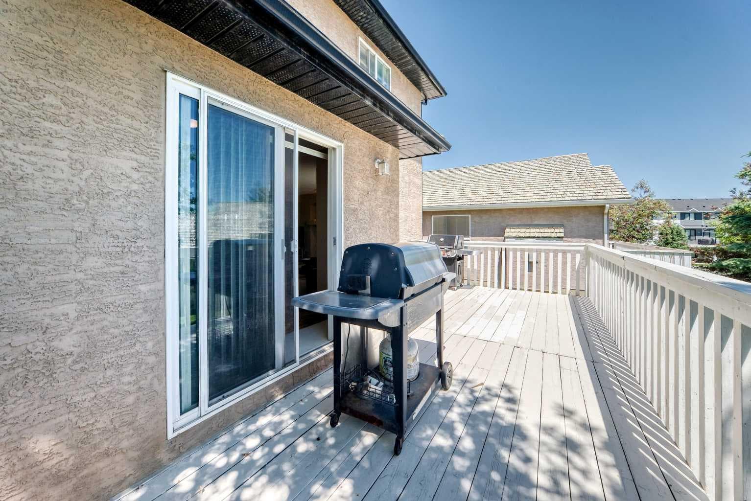 1210 Harvest Hills Drive NE