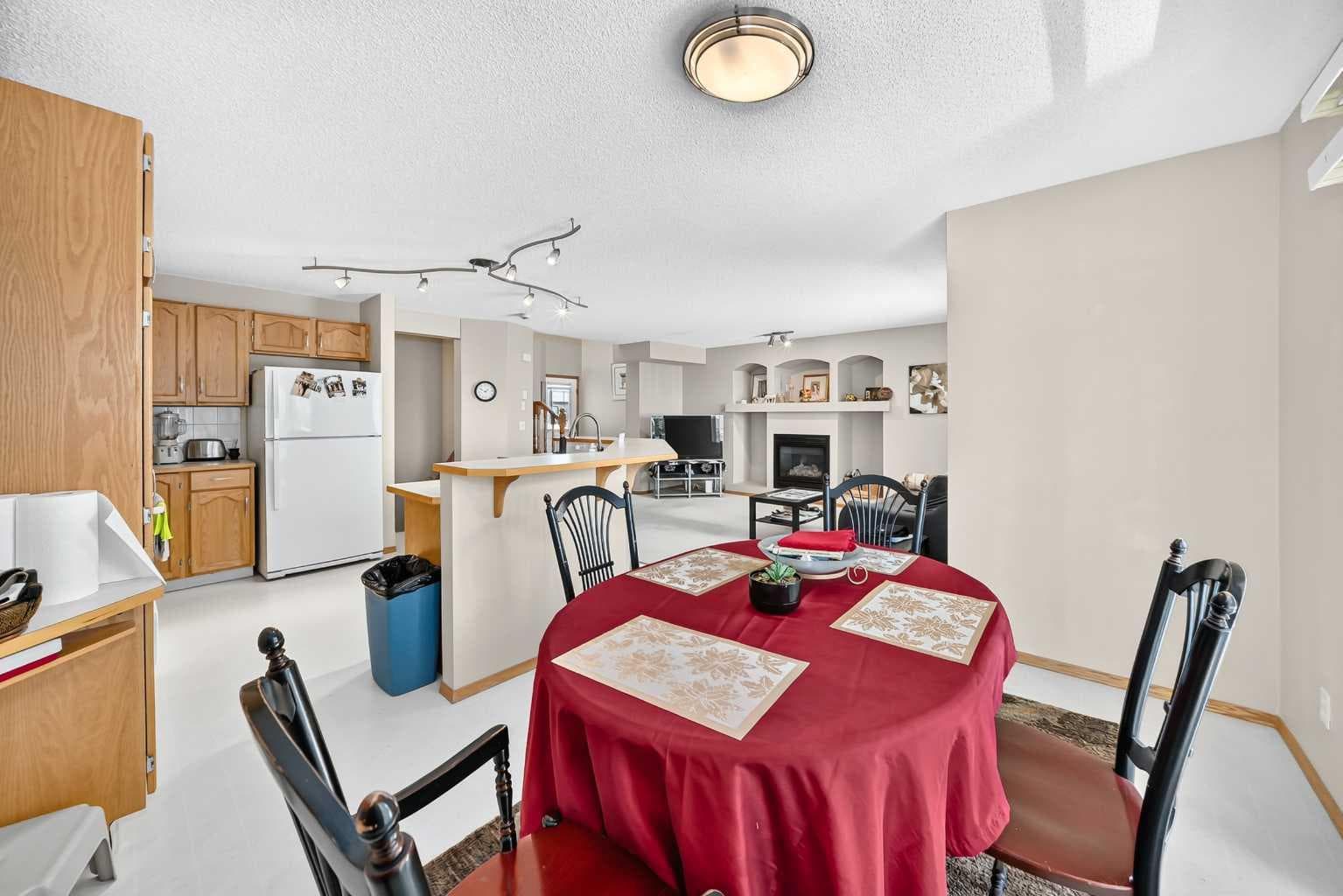 1210 Harvest Hills Drive NE