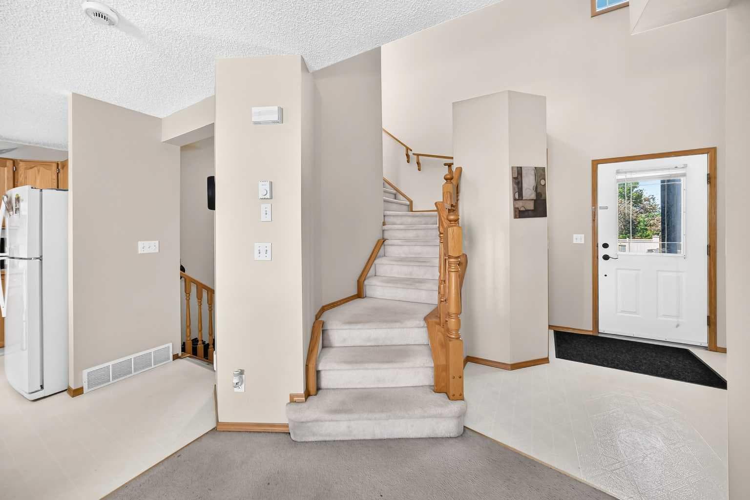 1210 Harvest Hills Drive NE