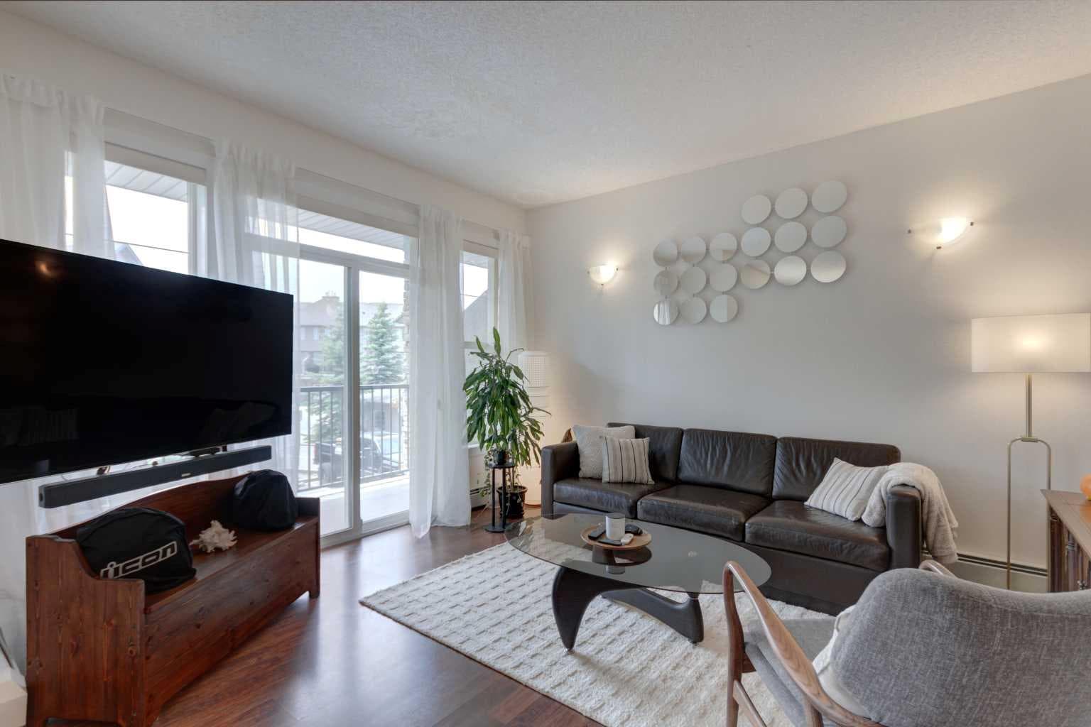 1222, 211 Aspen Stone Boulevard SW