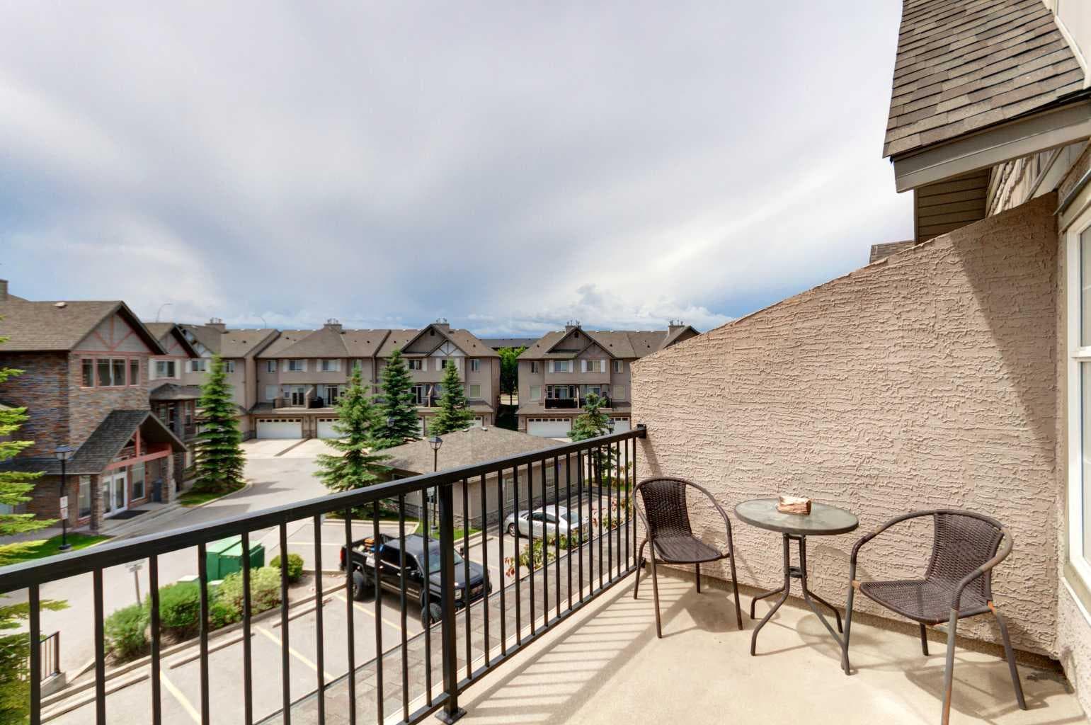 1222, 211 Aspen Stone Boulevard SW