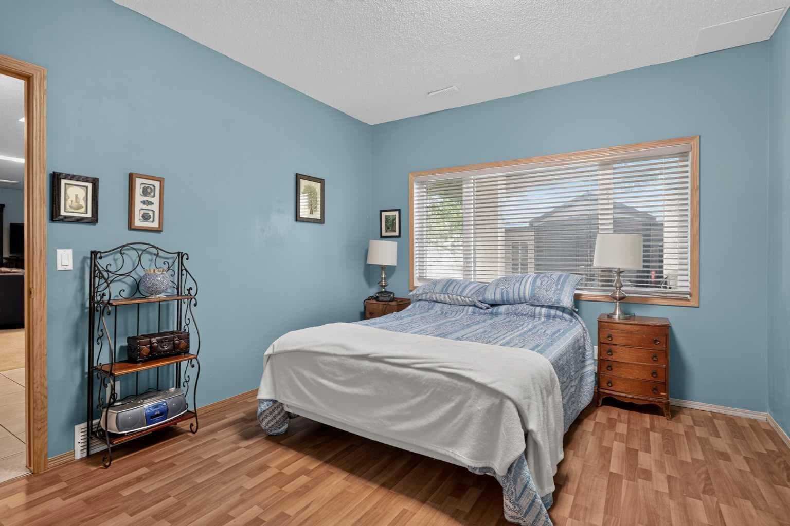 166 Scenic Ridge Crescent NW