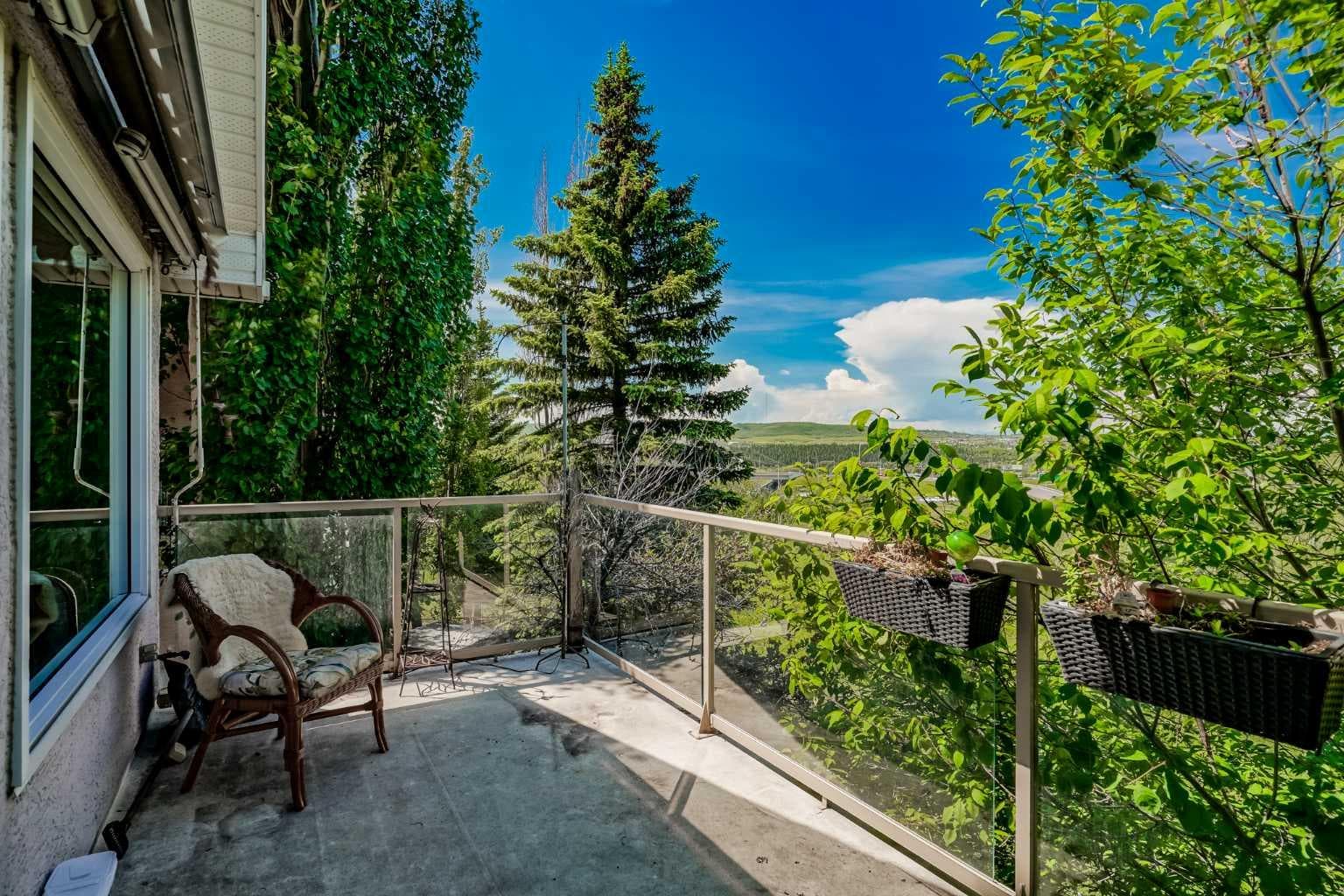 166 Scenic Ridge Crescent NW