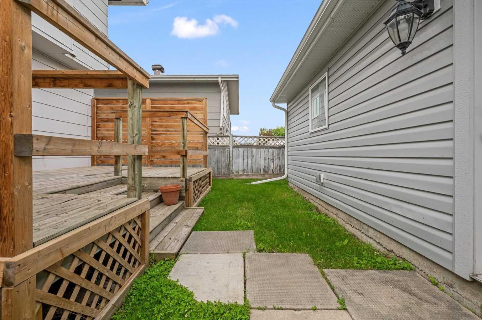 73 Sunvale Crescent SE