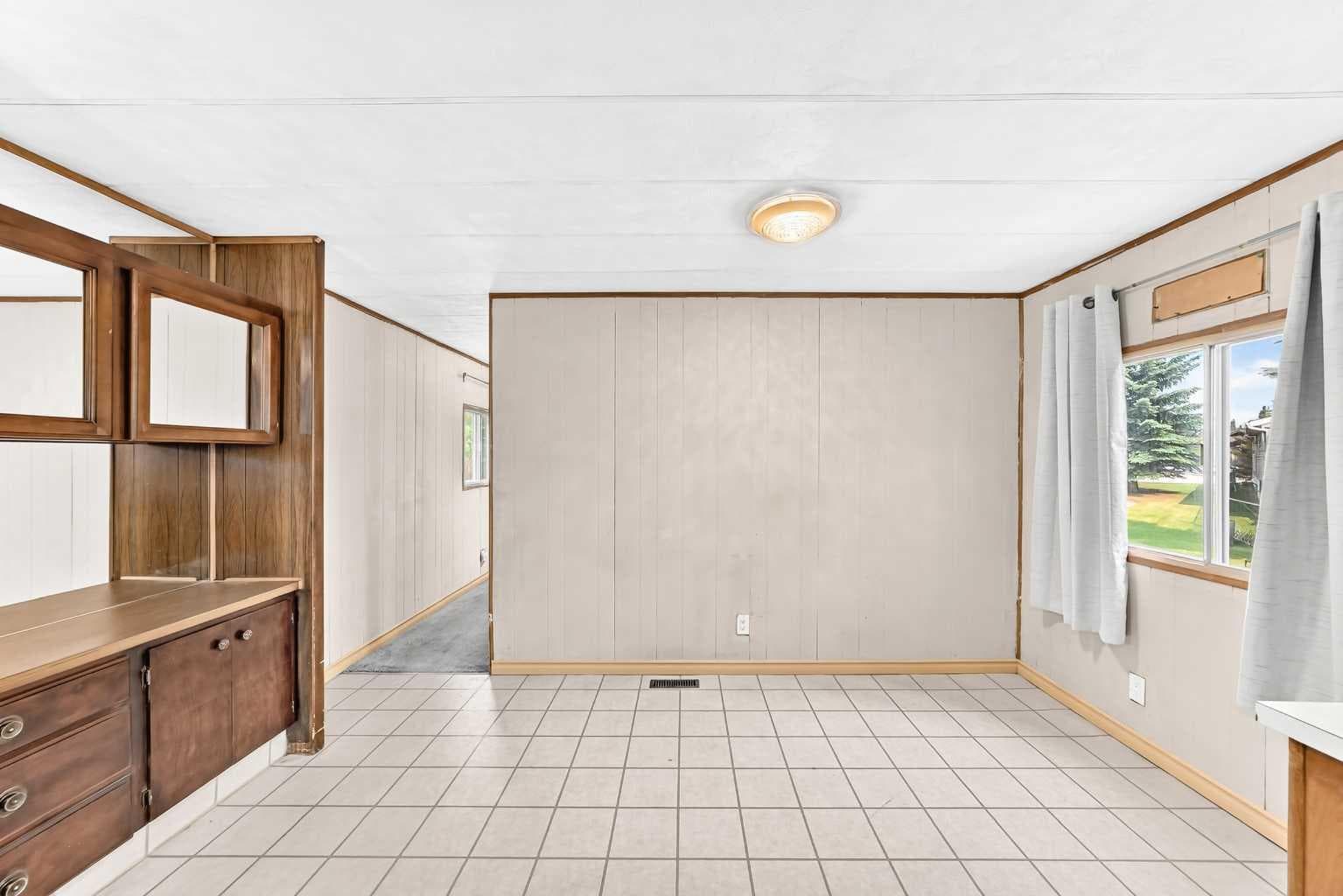 175, 99 Arbour Lake Road NW