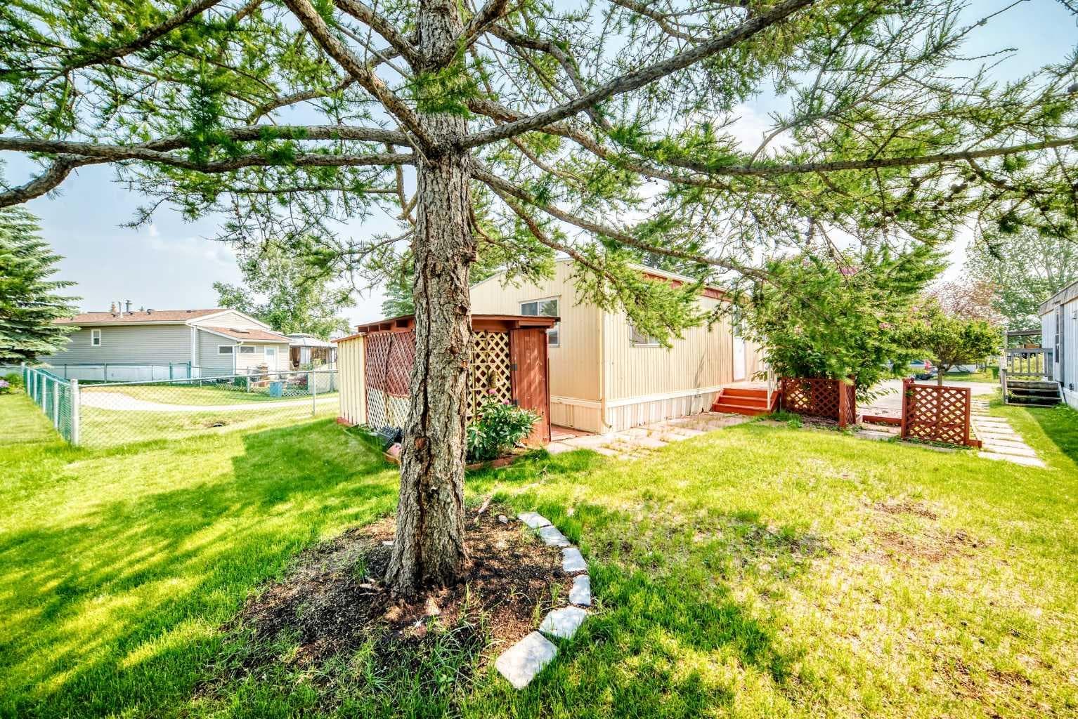 175, 99 Arbour Lake Road NW