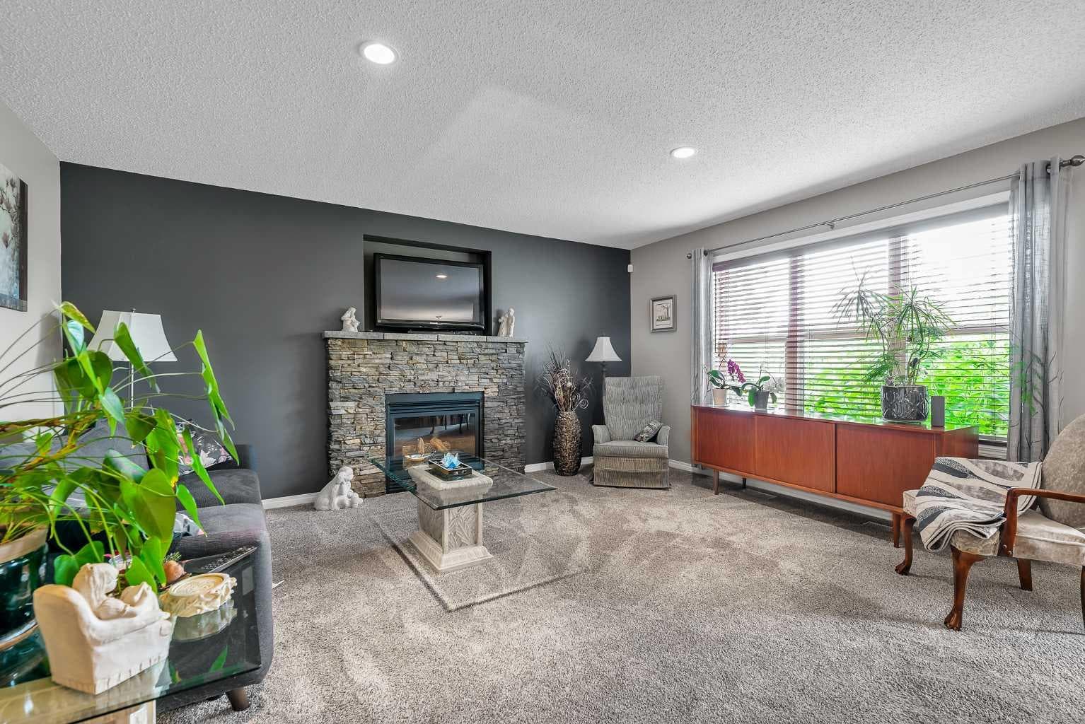 128 Reunion Mews NW