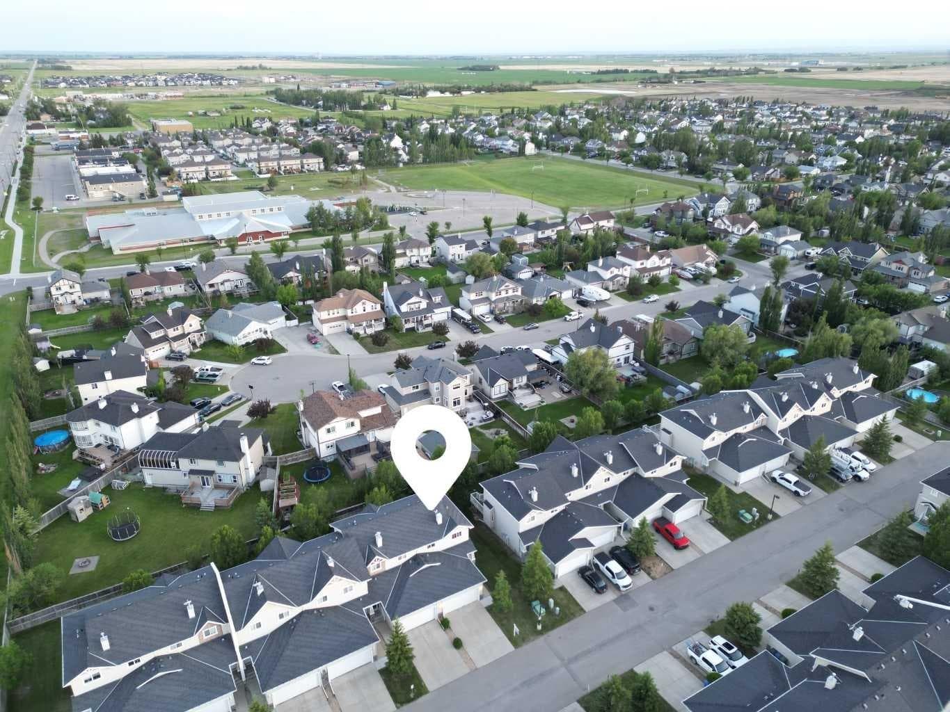 43 Arbours Circle NW