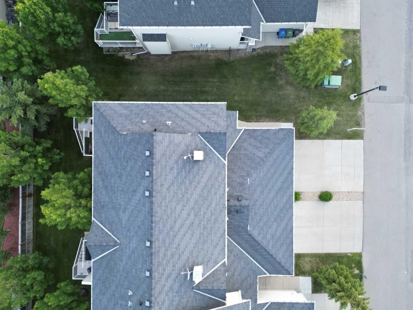 43 Arbours Circle NW