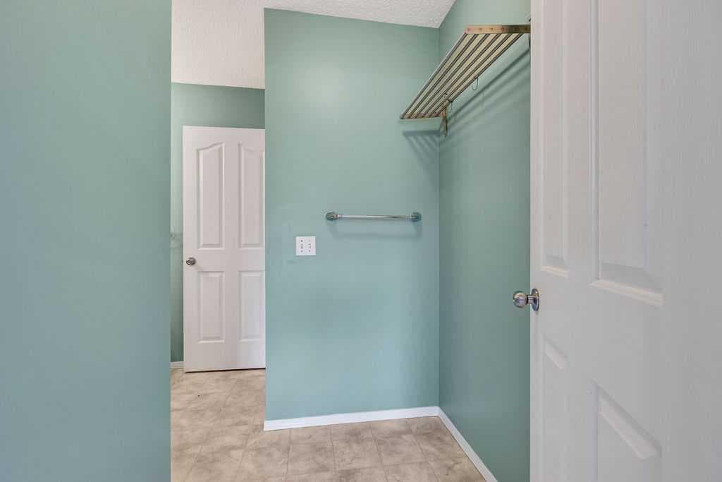 155 Citadel Meadow Gardens NW