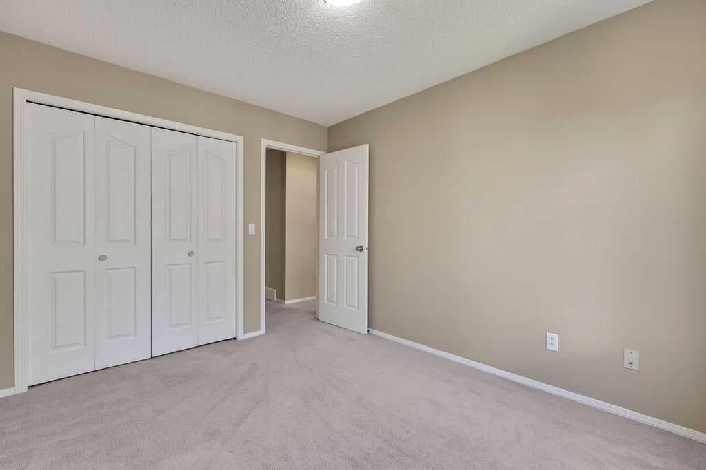 155 Citadel Meadow Gardens NW