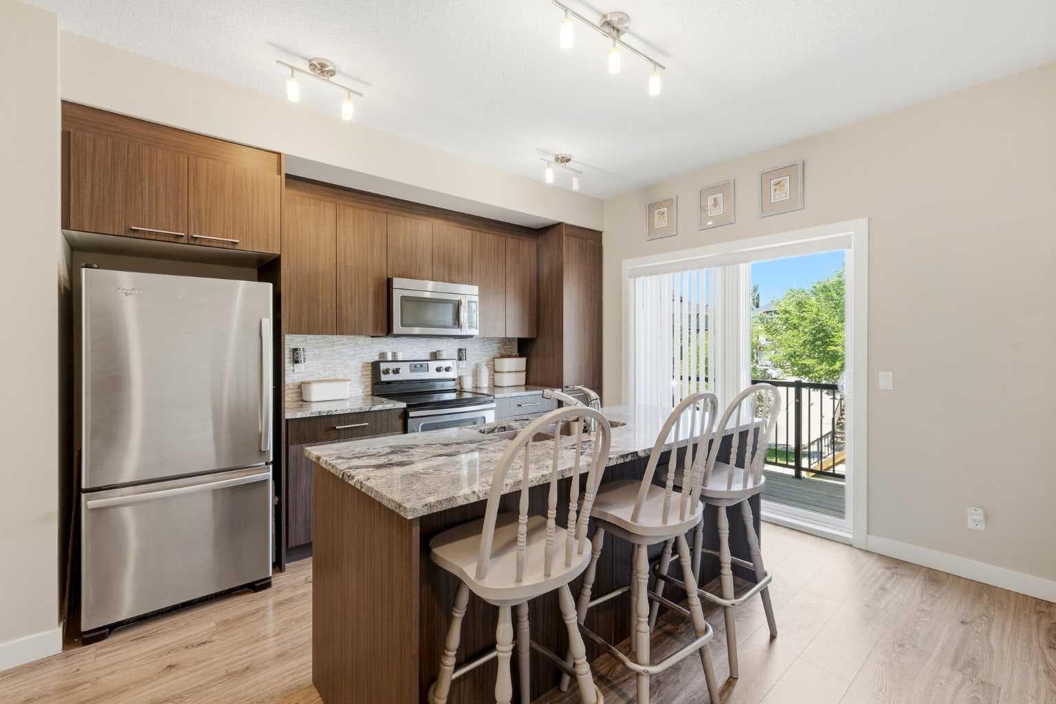 43, 300 Marina Drive 