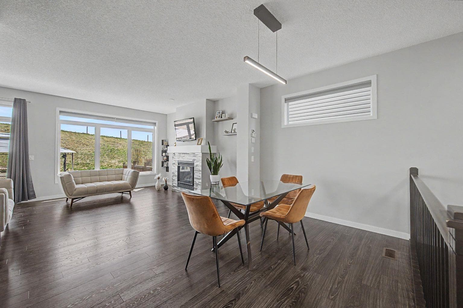 53 Fireside Crescent 