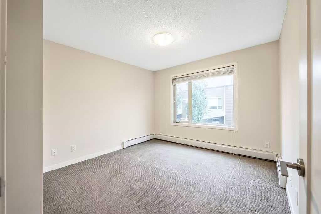216, 10 Westpark Link SW