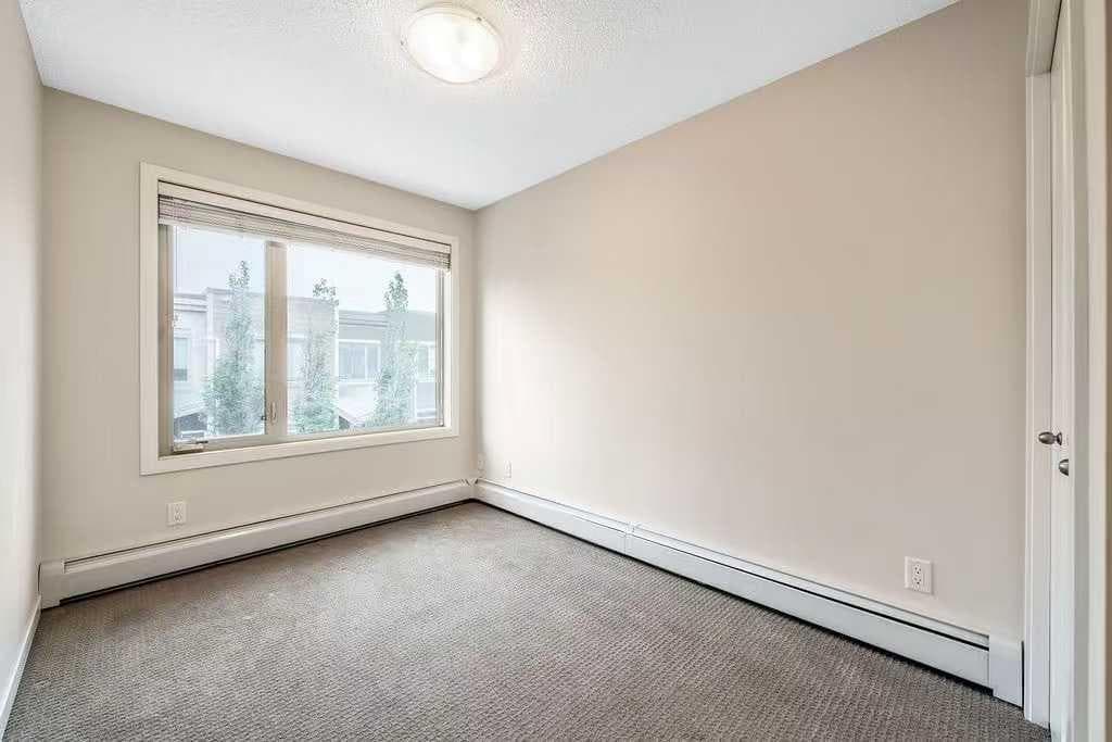 216, 10 Westpark Link SW