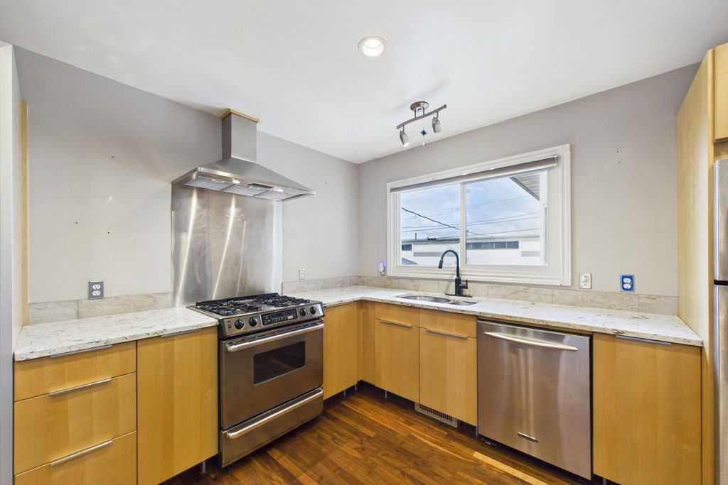 28 Franklin Drive SE