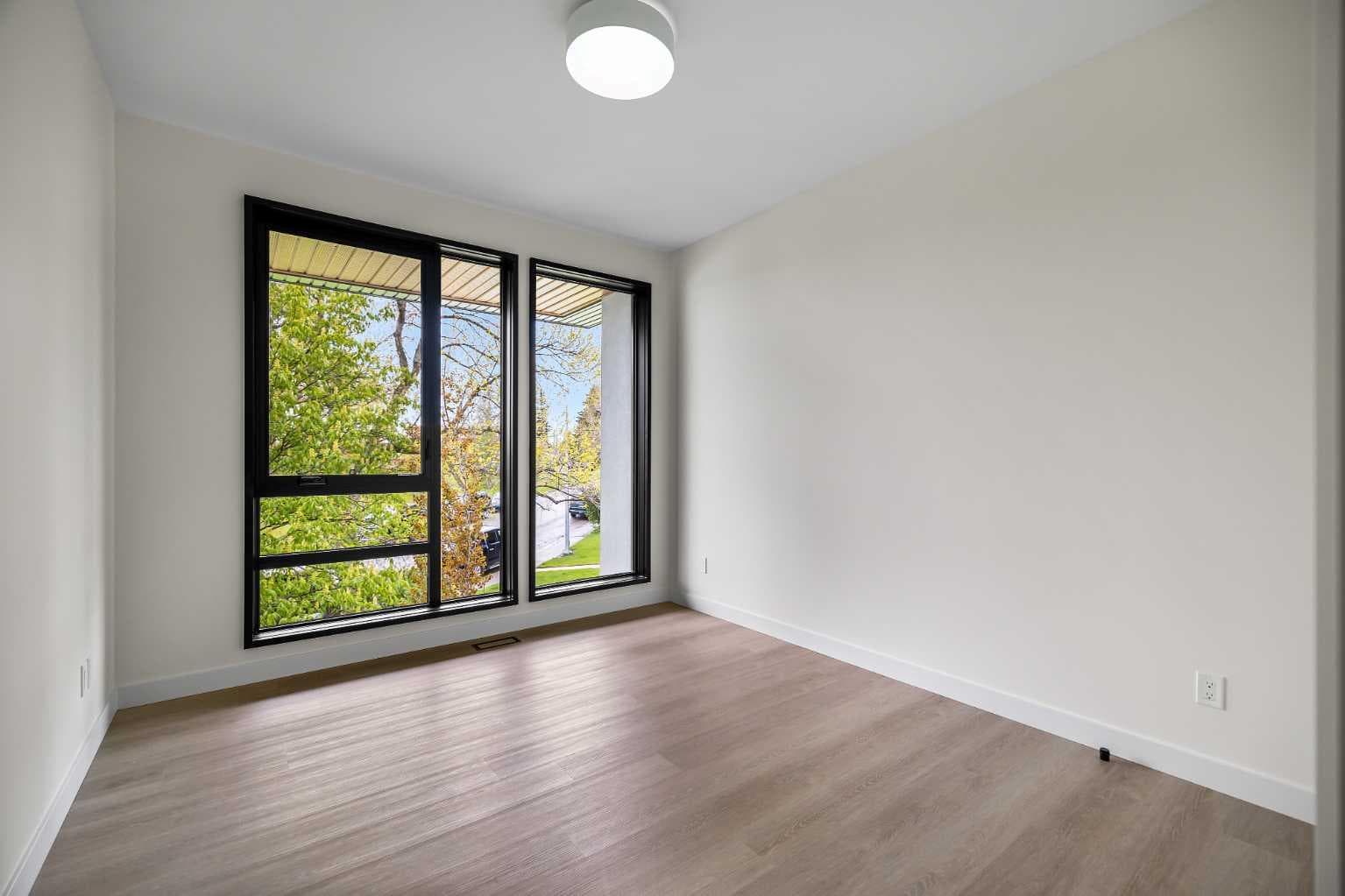 3D Willow Crescent SW