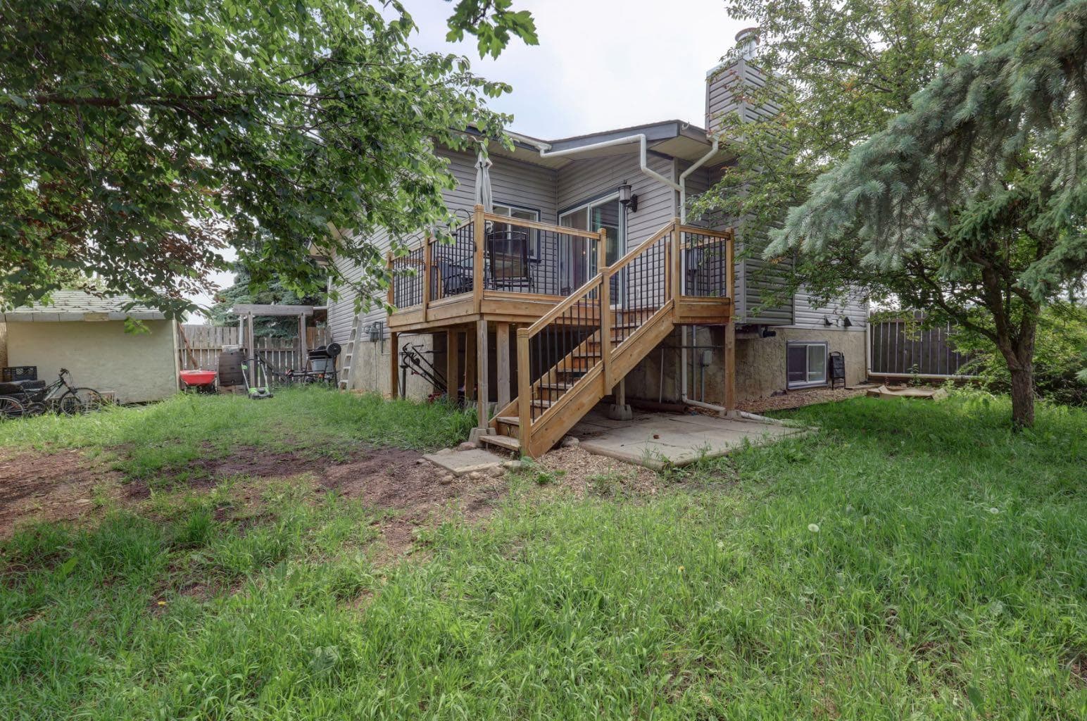 128 Pineland Place NE