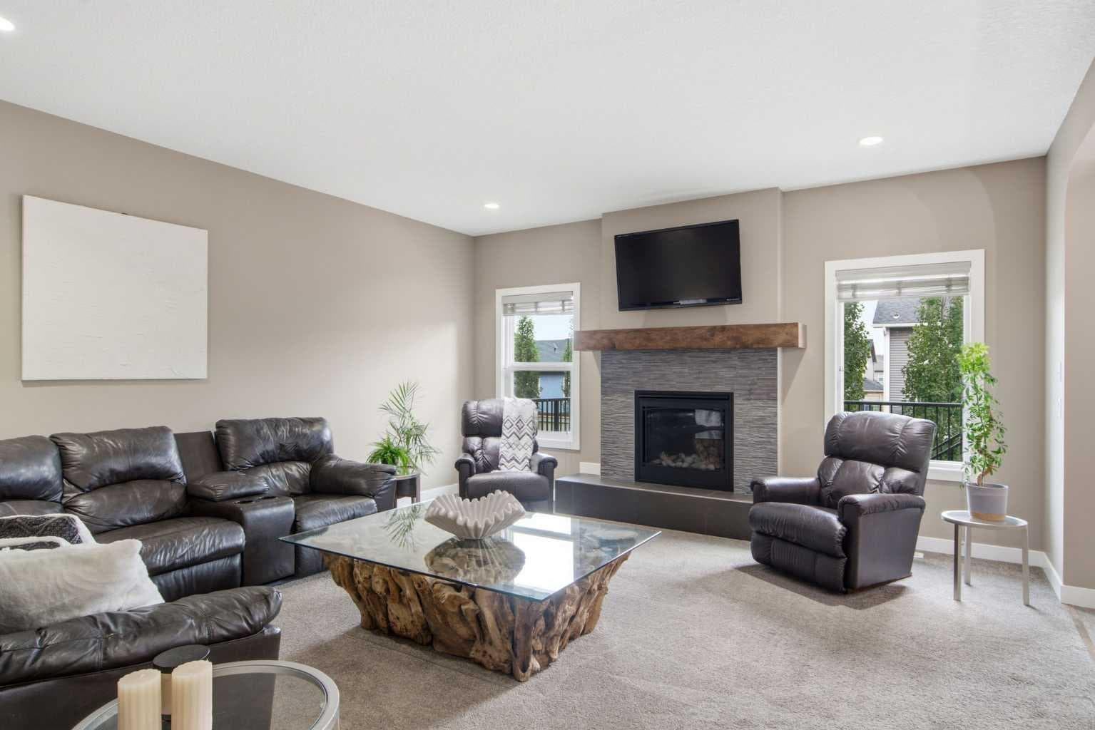 300 Aspenmere Way 