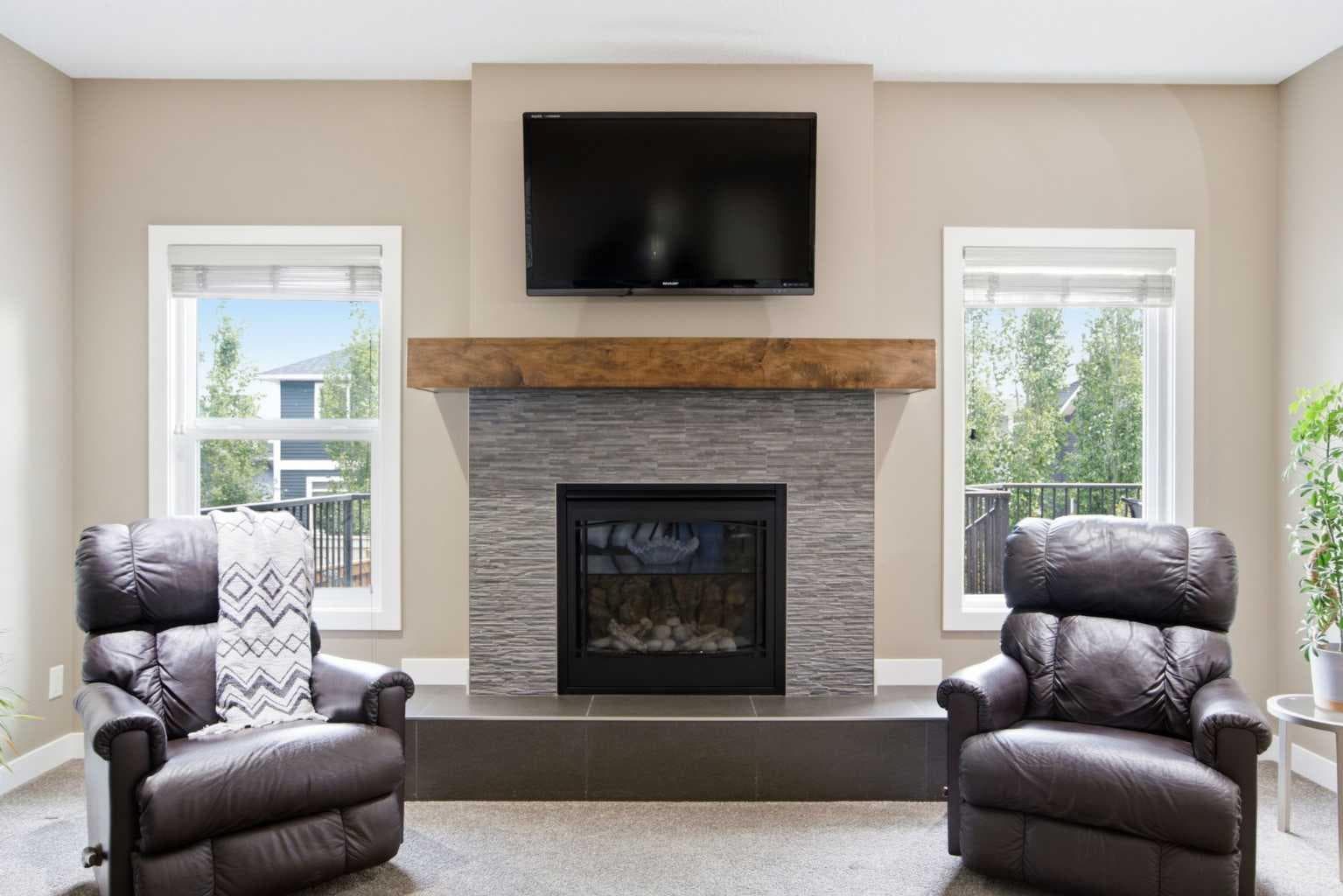 300 Aspenmere Way 