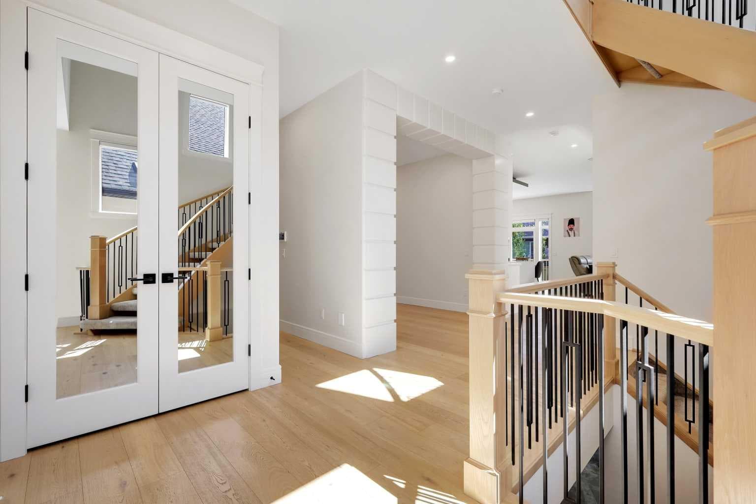 243 Coopers Cove SW