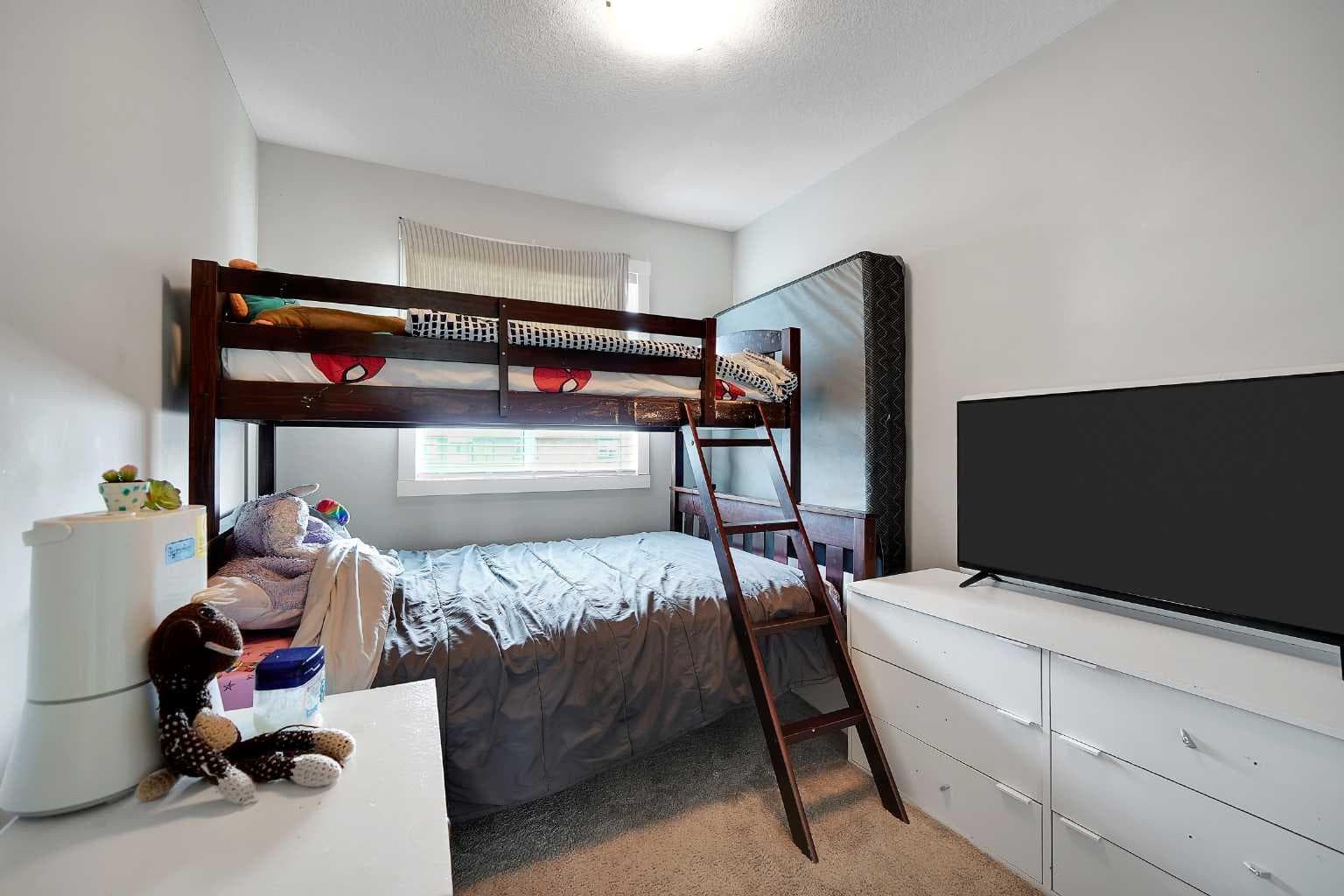42 MIDTOWN Boulevard SW
