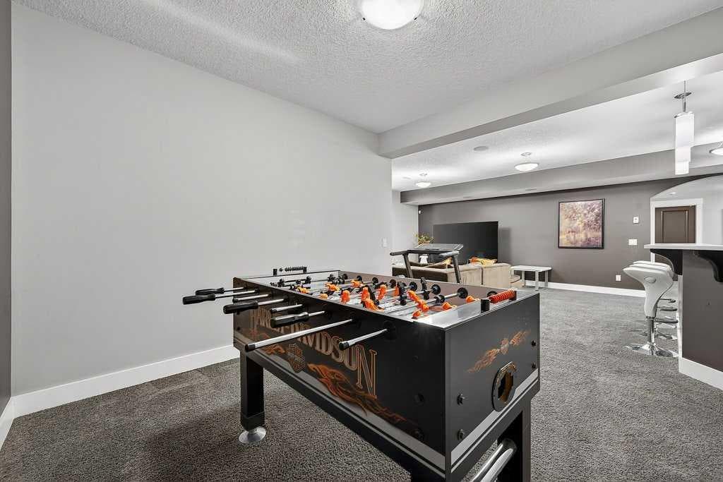 78 Aspen Cliff Close SW