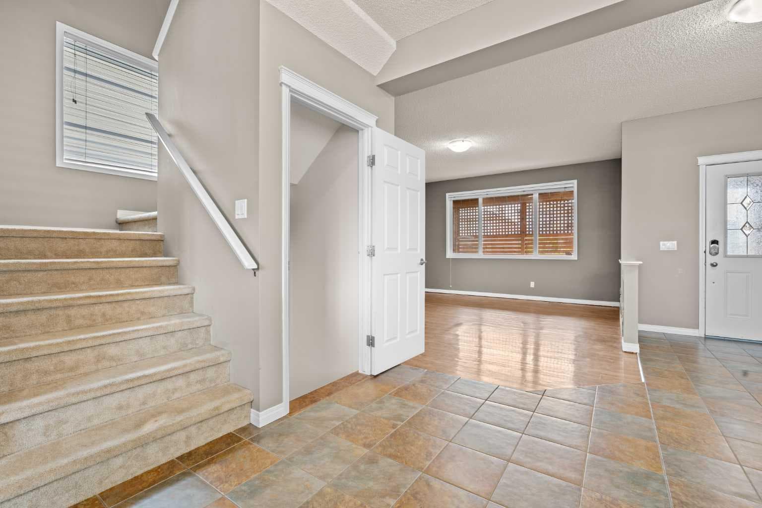 2362 Sagewood Crescent SW