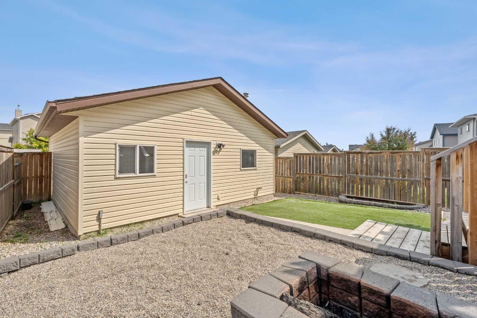 2362 Sagewood Crescent SW