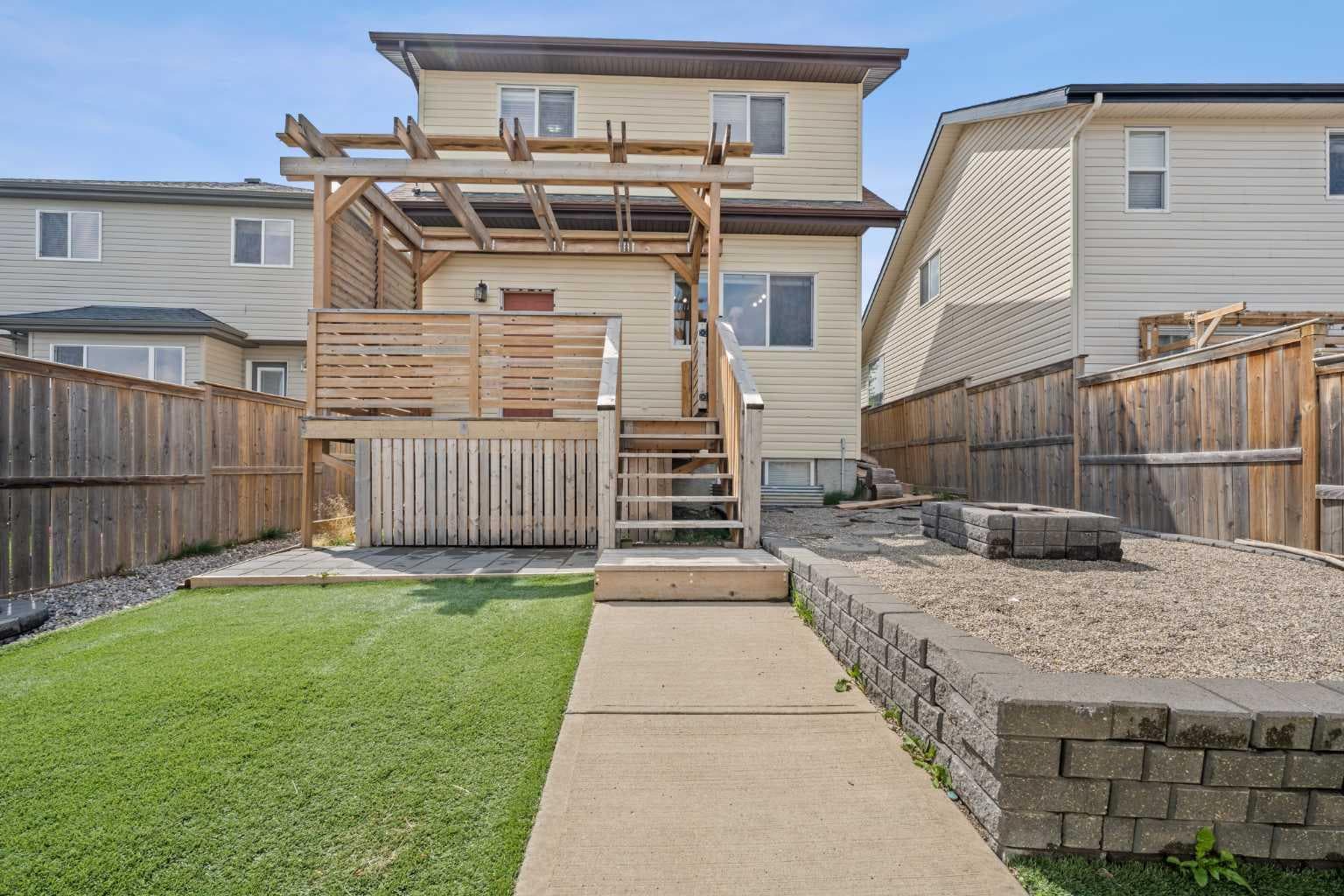2362 Sagewood Crescent SW
