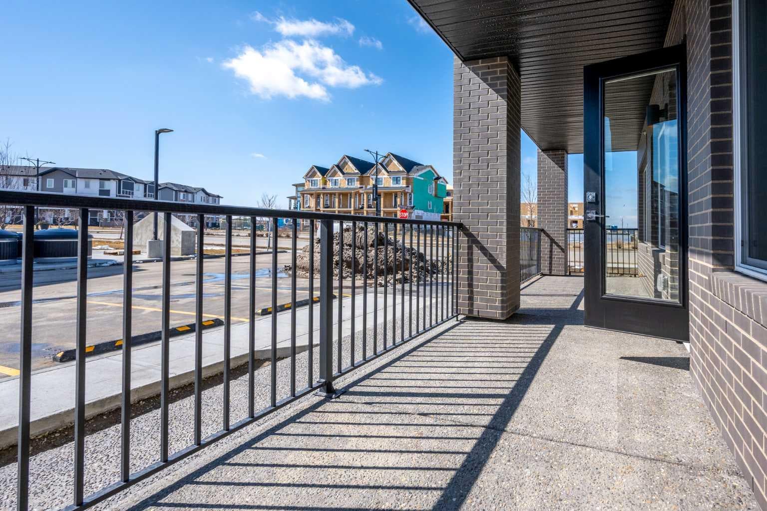 4102, 6 Merganser Drive W