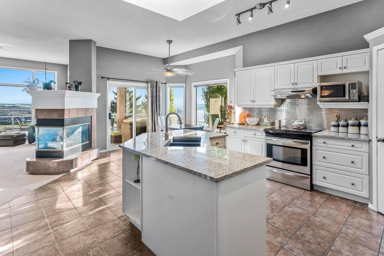 19 Gleneagles View 