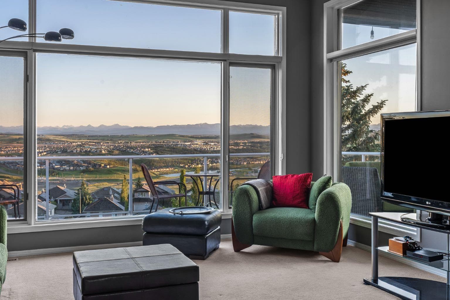 19 Gleneagles View 