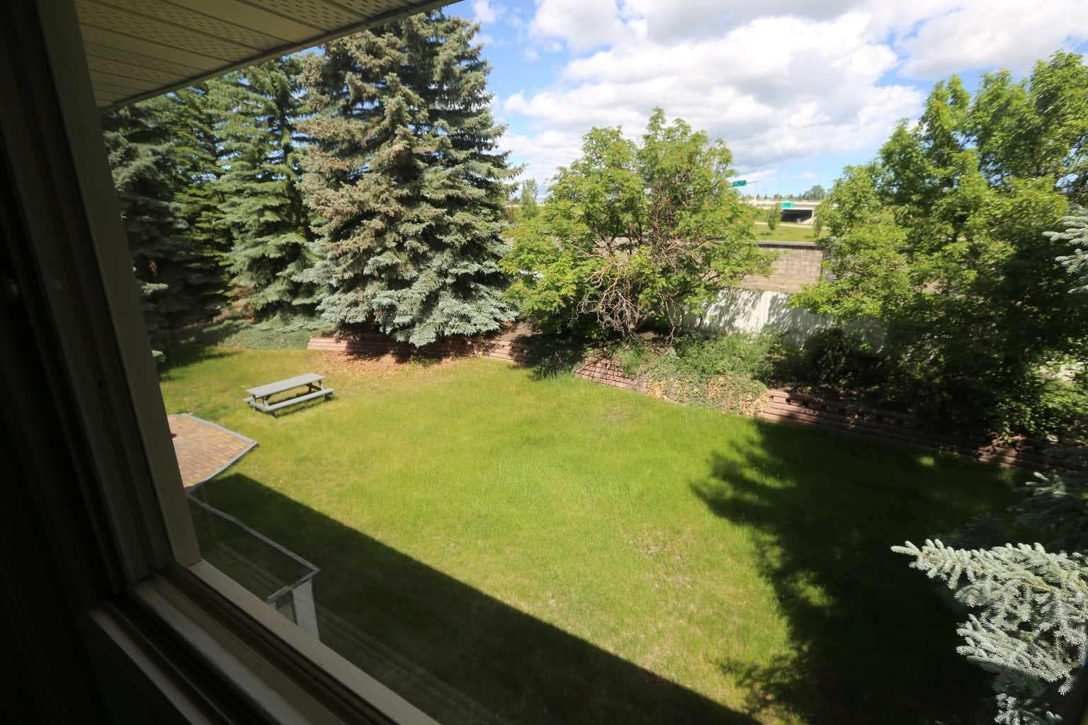 540 Varsity Estates Place NW
