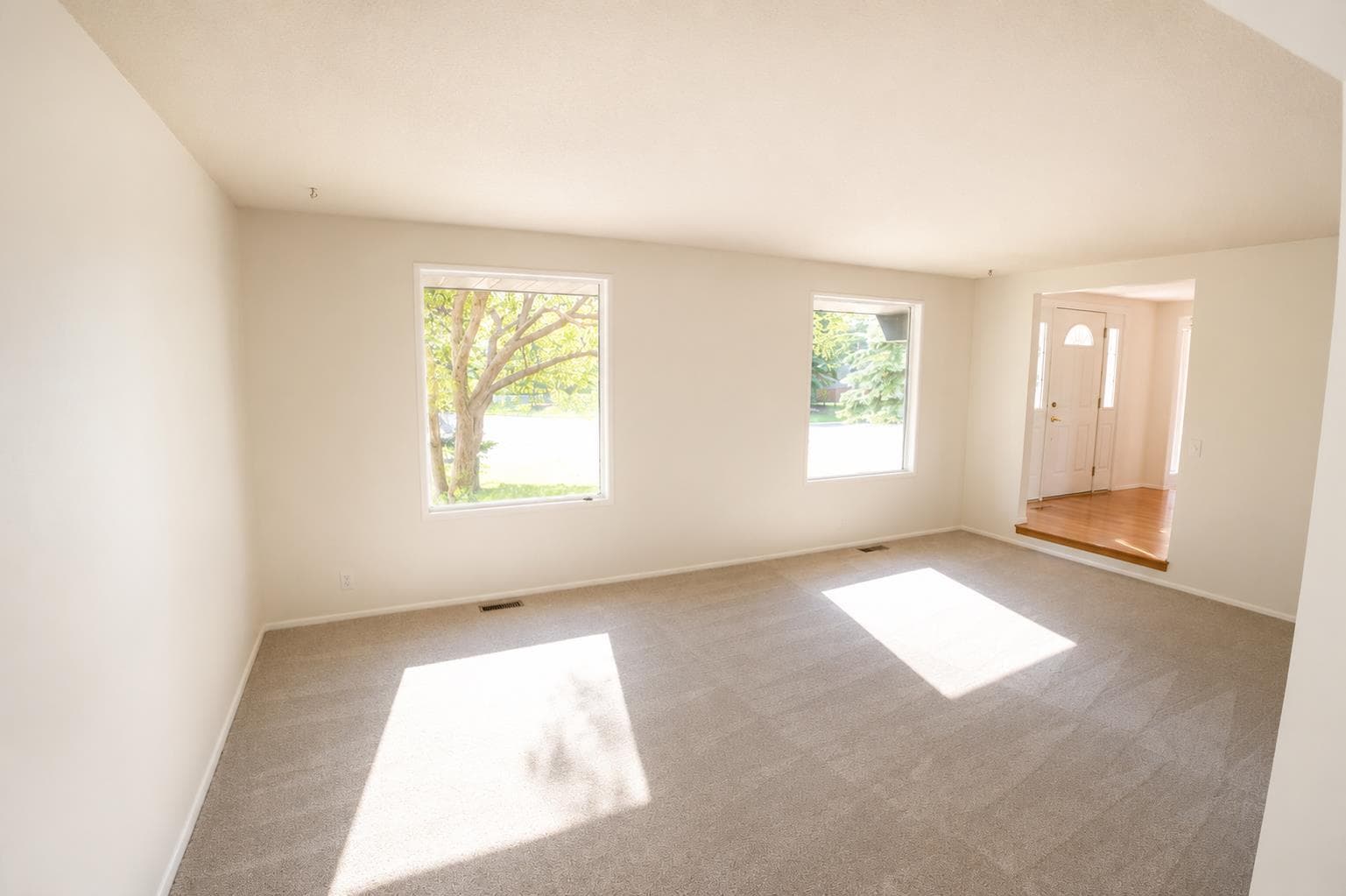 540 Varsity Estates Place NW