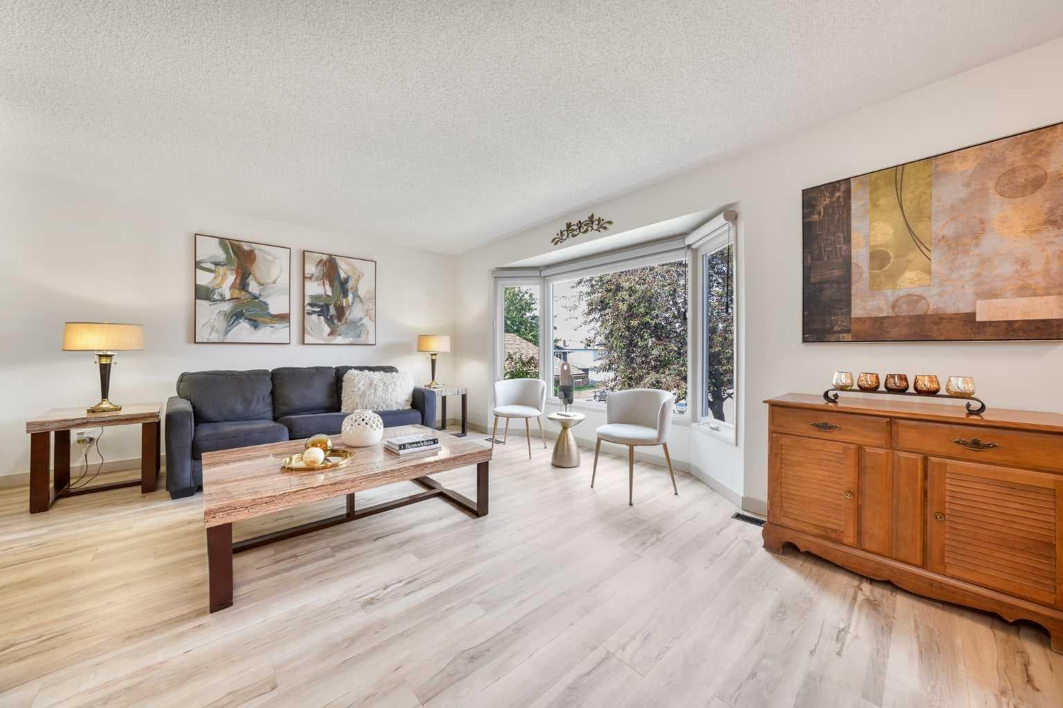 40 Silver Ridge Court NW