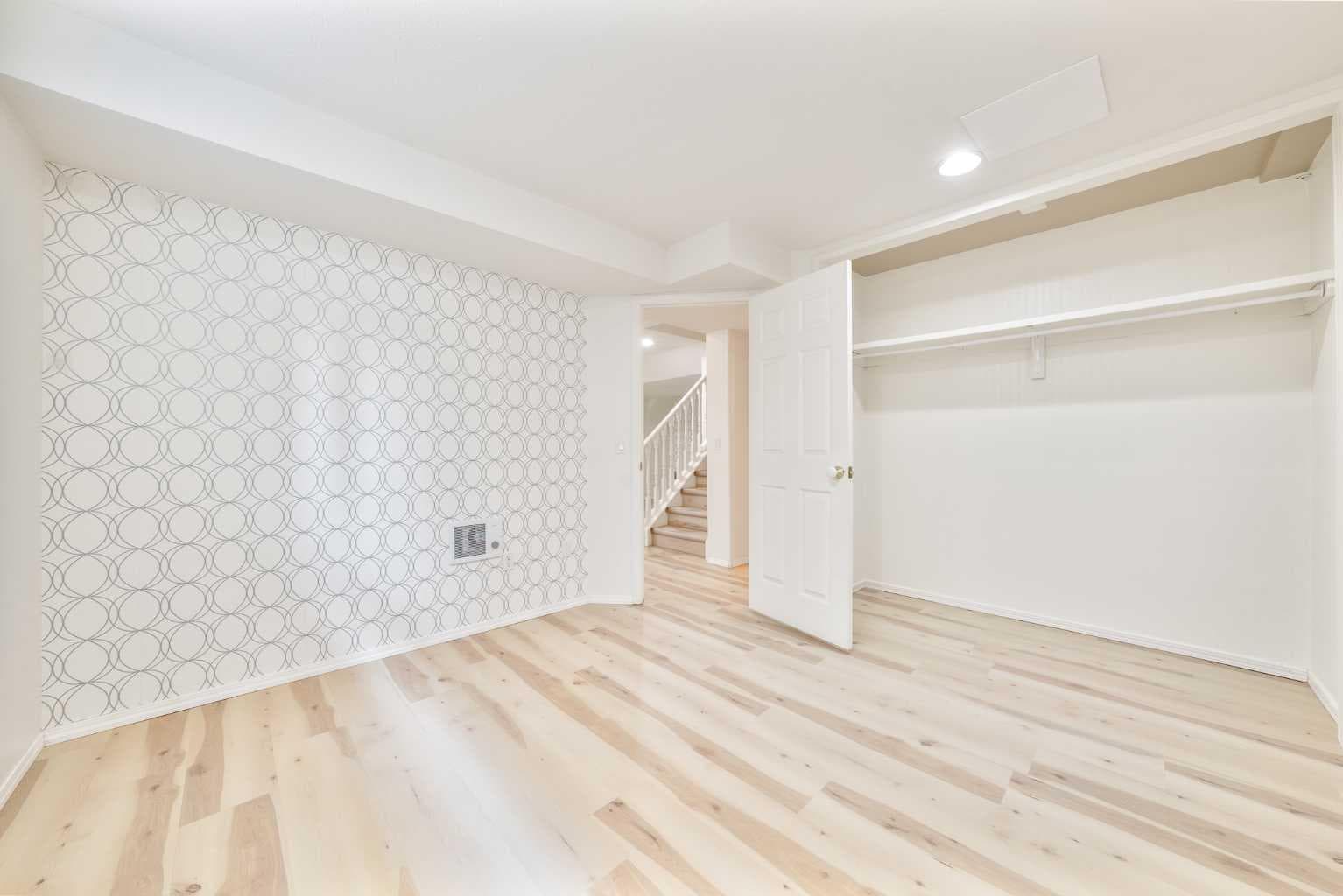 40 Silver Ridge Court NW