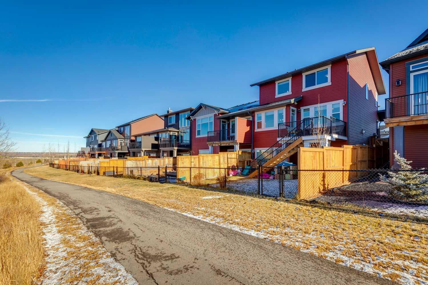 57 Crestridge Bay SW